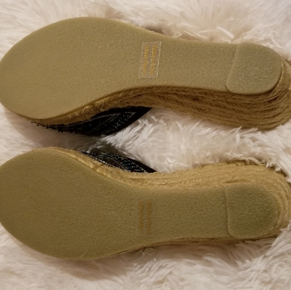 NWOT. Yellow Box Navy Blue Espadrille Beaded Wedge Sandals. - Picture 6 of 7